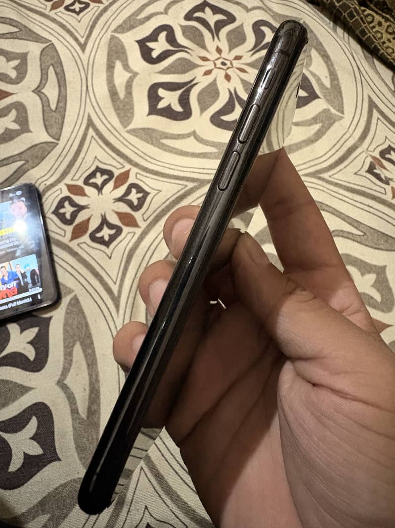 Apple iPhone X 1