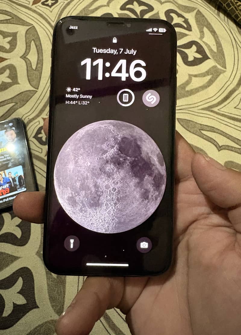 Apple iPhone X 3