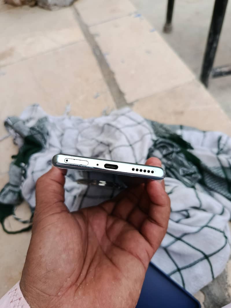 Infinix Zero 40 7