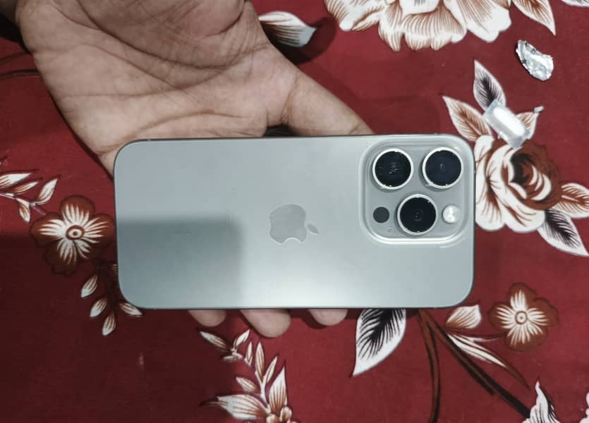 IPHONE 15 PRO 0