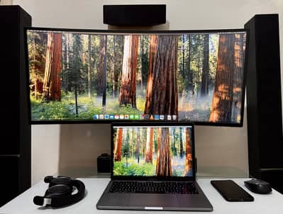 Dell 34" IPS Curved Monitor with VESA Mount