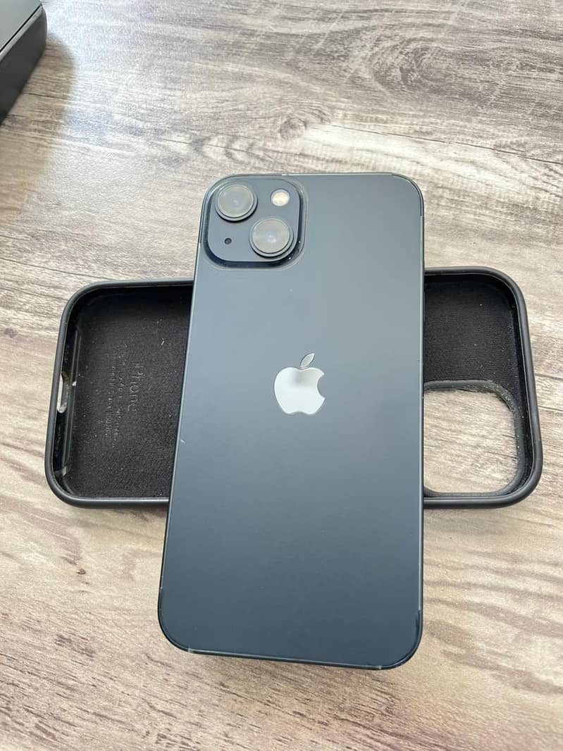 Apple iPhone 13 6