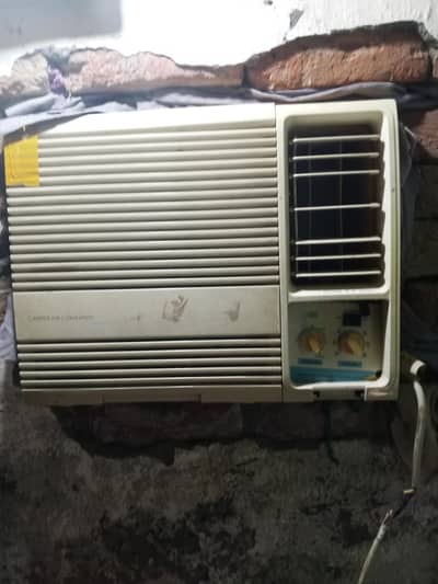window ac 0.75 ton in genuine condition