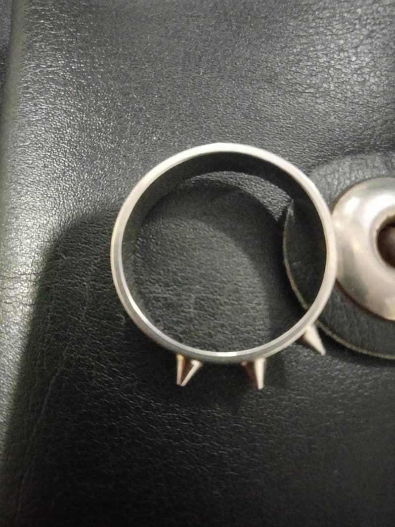 man Ring 0