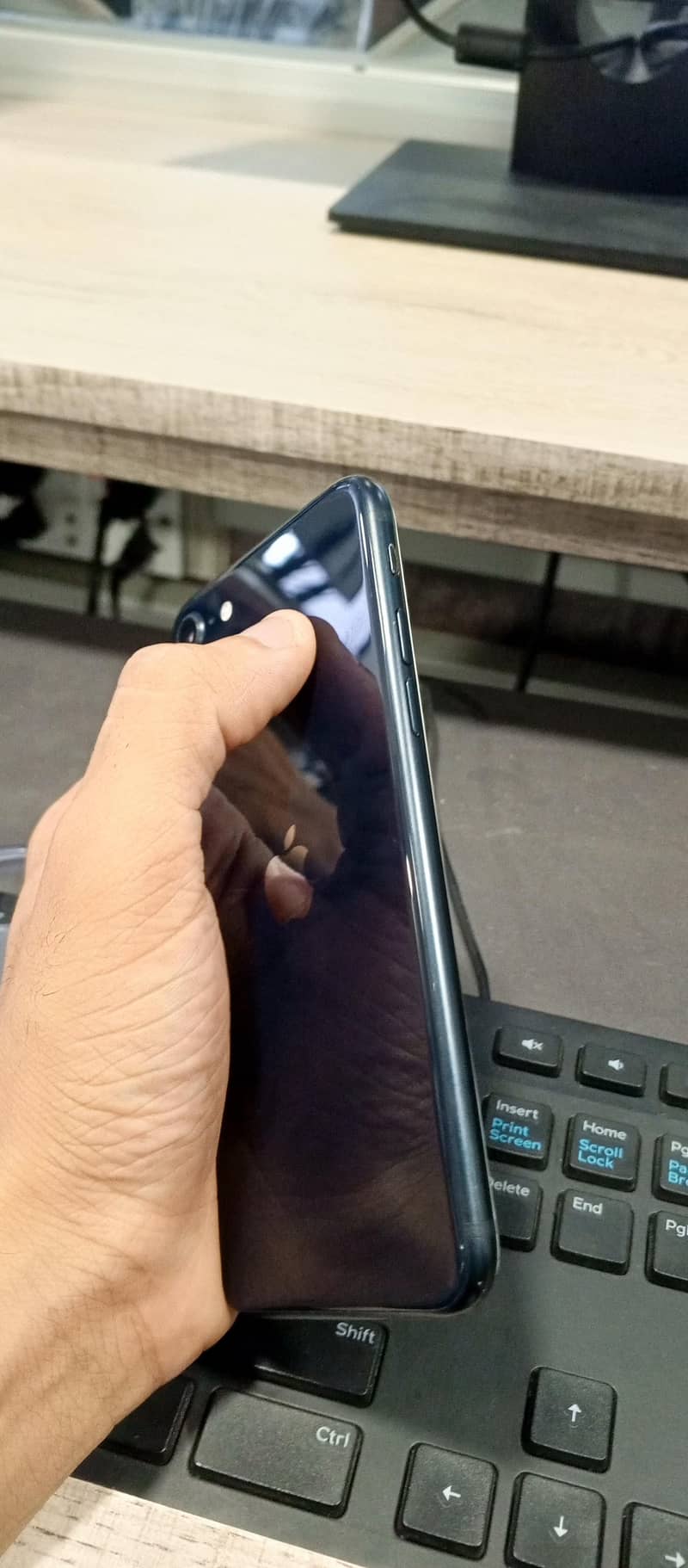 Apple iPhone SE 4