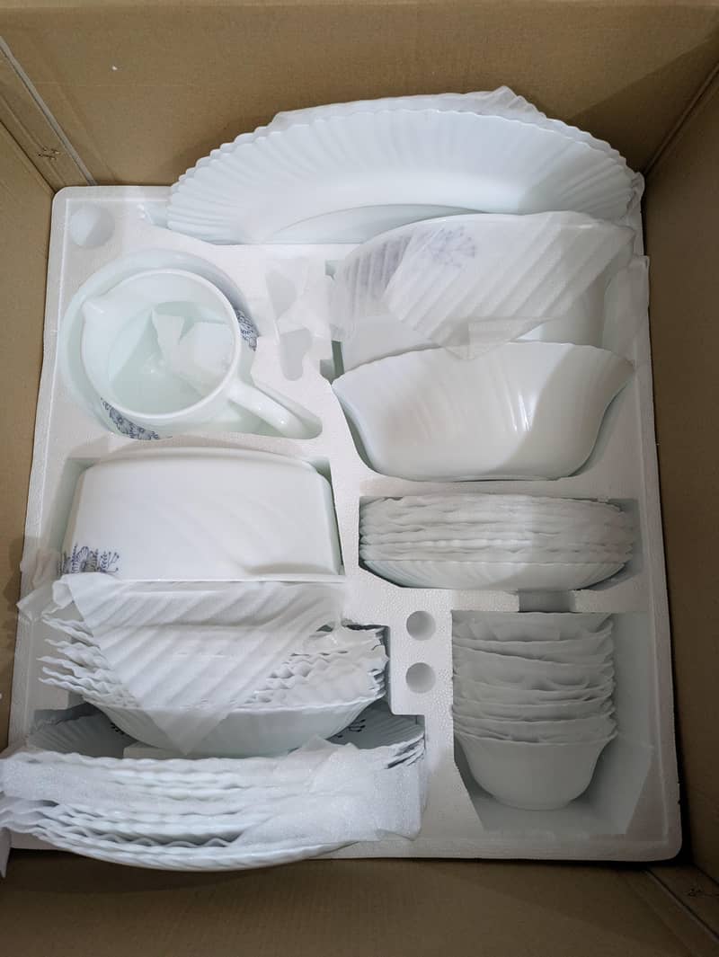 Dinner set 4