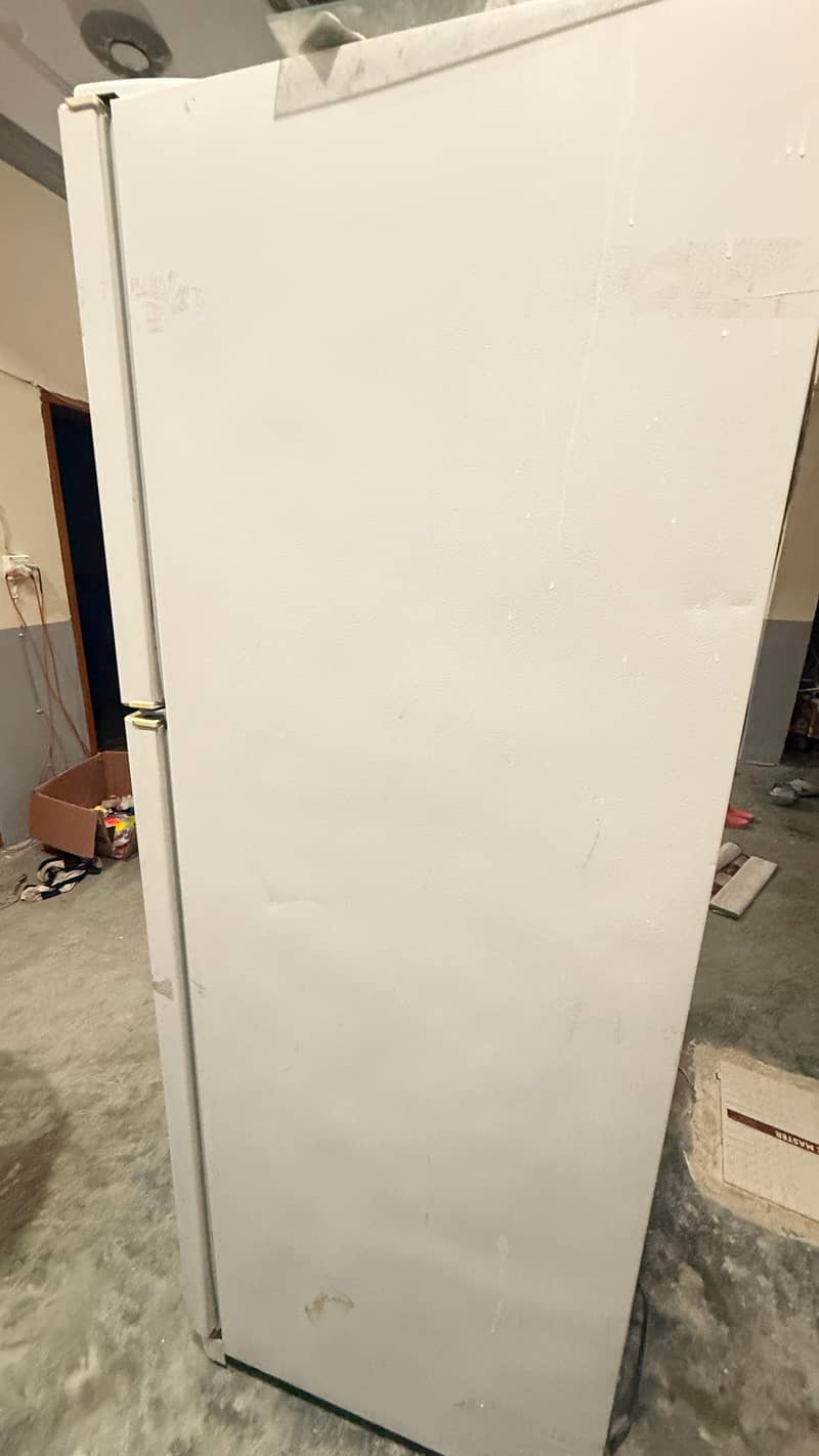 Refrigerator 11
