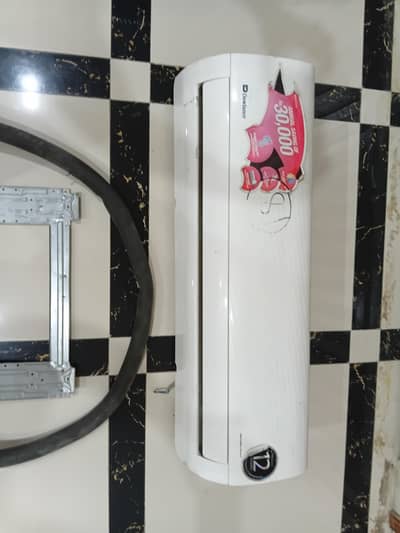 Dawlence Dc inverter Ac excellent colling still well maintained