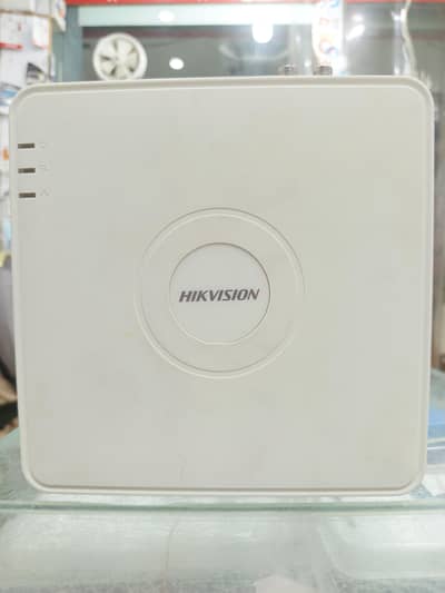 Hikvision DS-7104HGHI-F1 DVR
