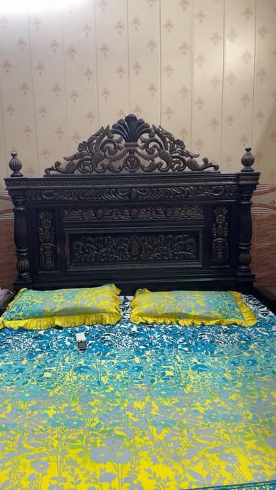 double bed set side table dressing with out mettrus