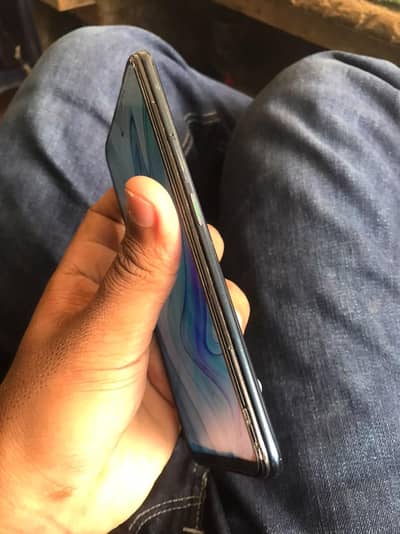 OPPO Reno 2. . . . . . . 8/128