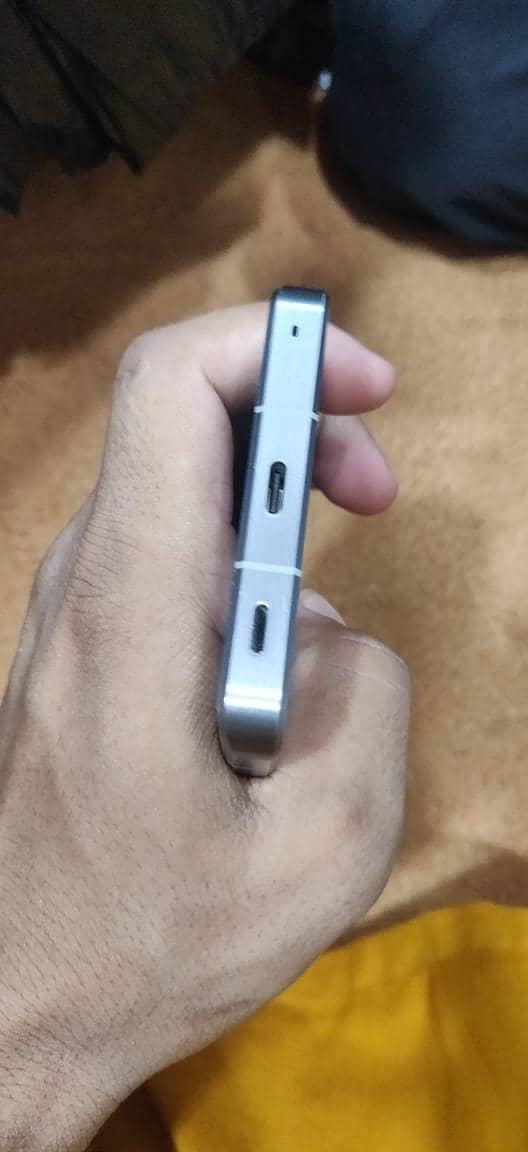 Sharp Aquos R7 3