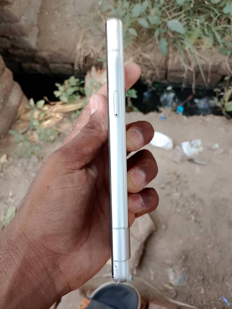 Google Pixel 7a 2