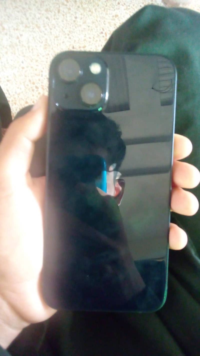 Apple iPhone 13 1