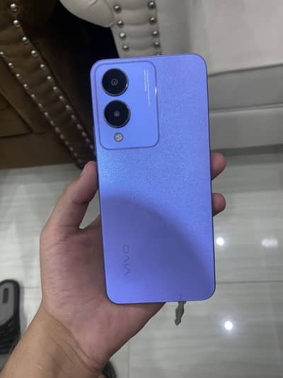 Vivo Y17s
