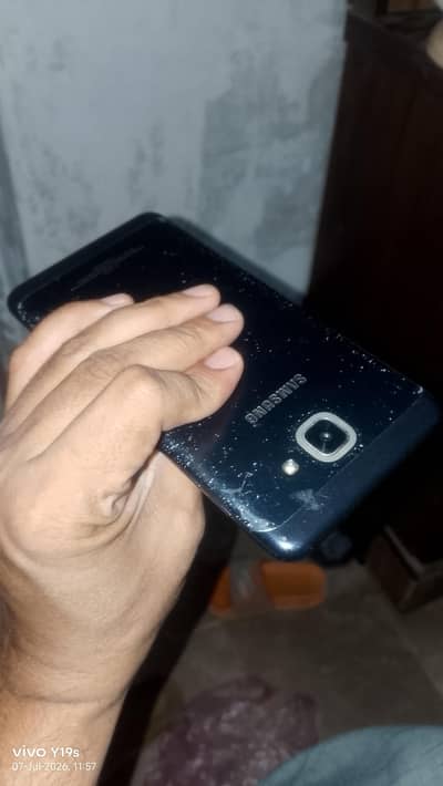 Samsung Mobile J7 Max