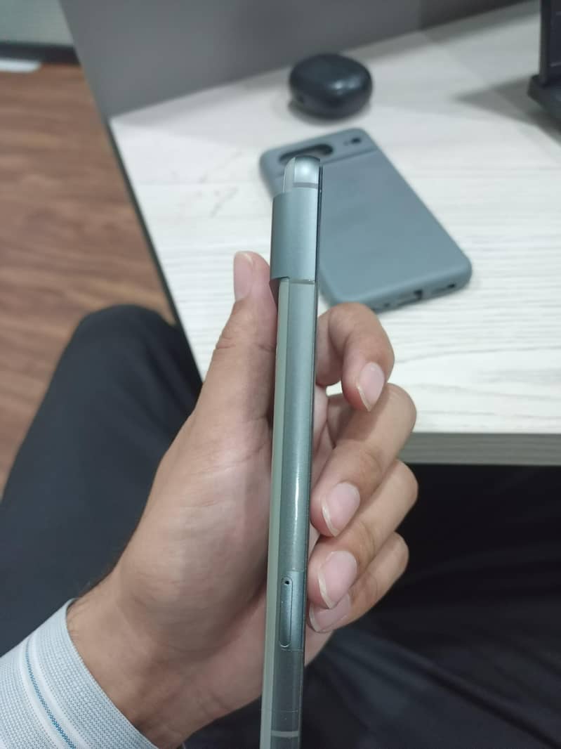 Google Pixel 8 2