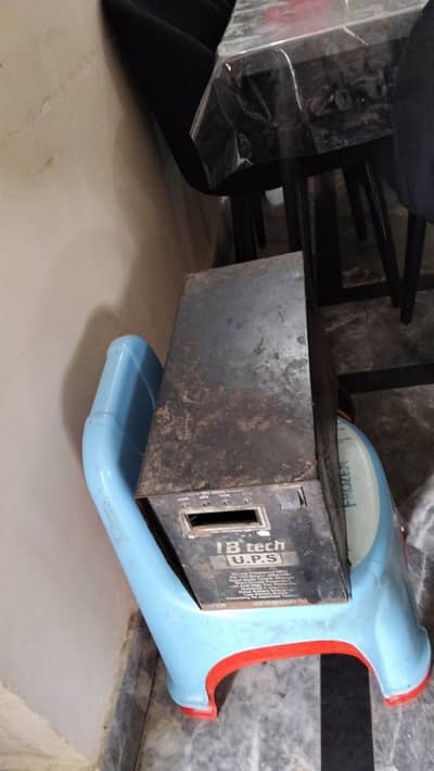 Ups 750 watt