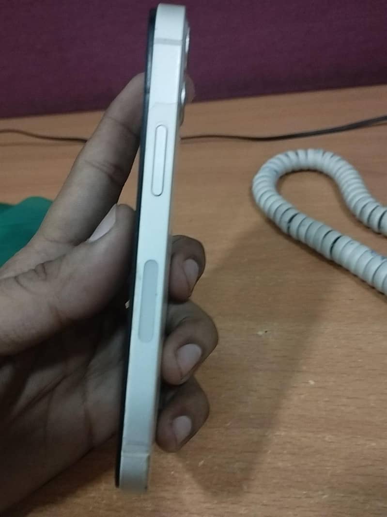 Apple iPhone 12 mini 1
