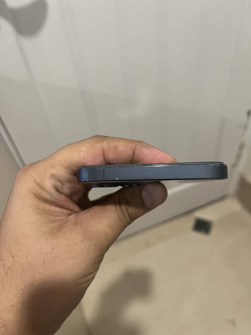 Iphone 12 pro max 3