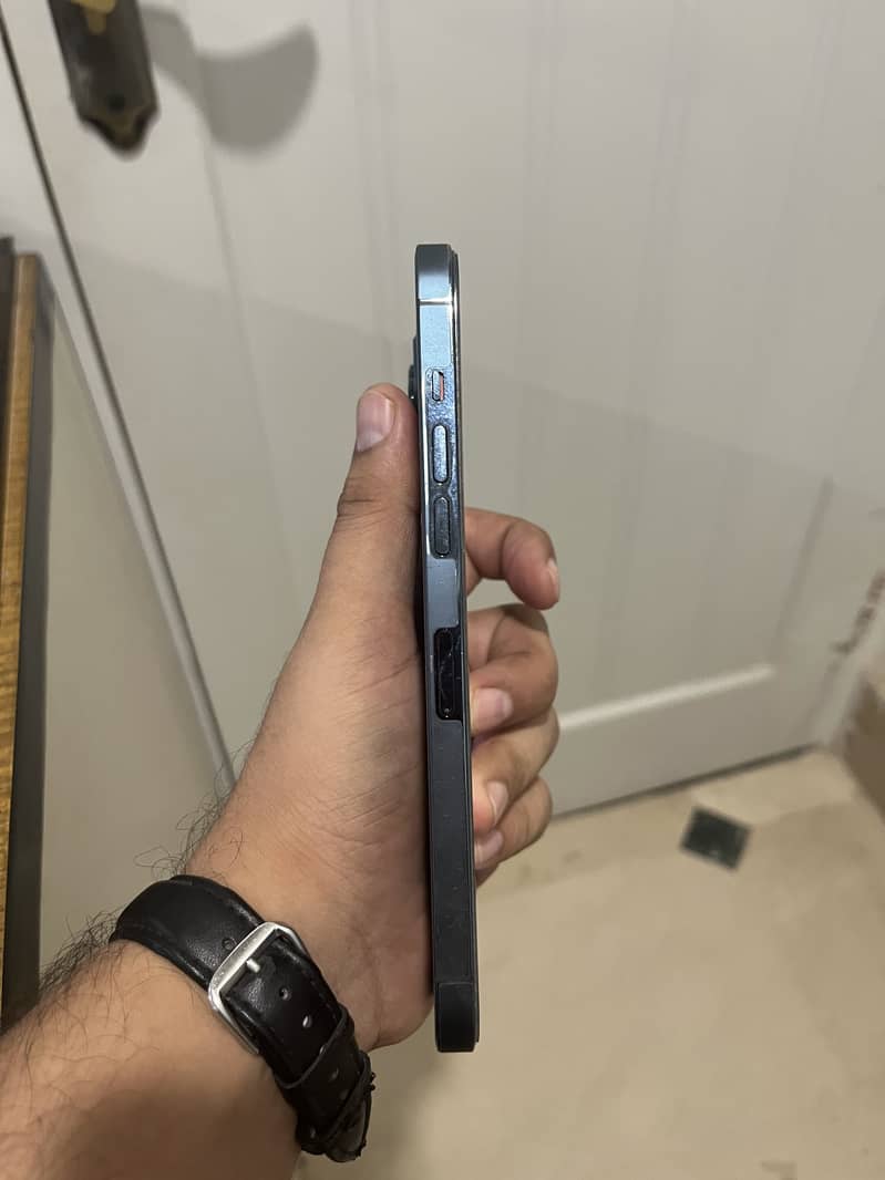 Iphone 12 pro max 5