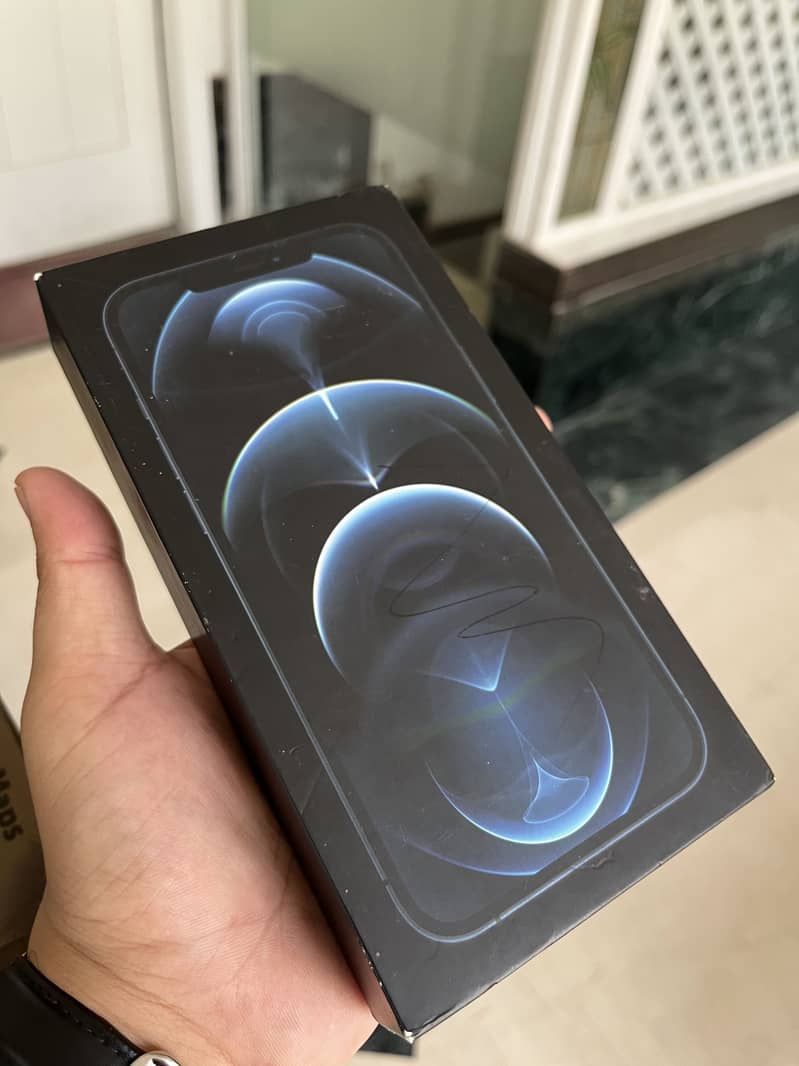 Iphone 12 pro max 6