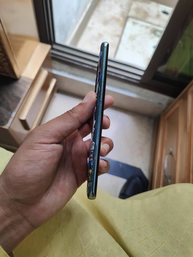 One Plus 10 Pro 5