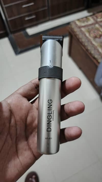 DINGLING HAIR TRIMMER