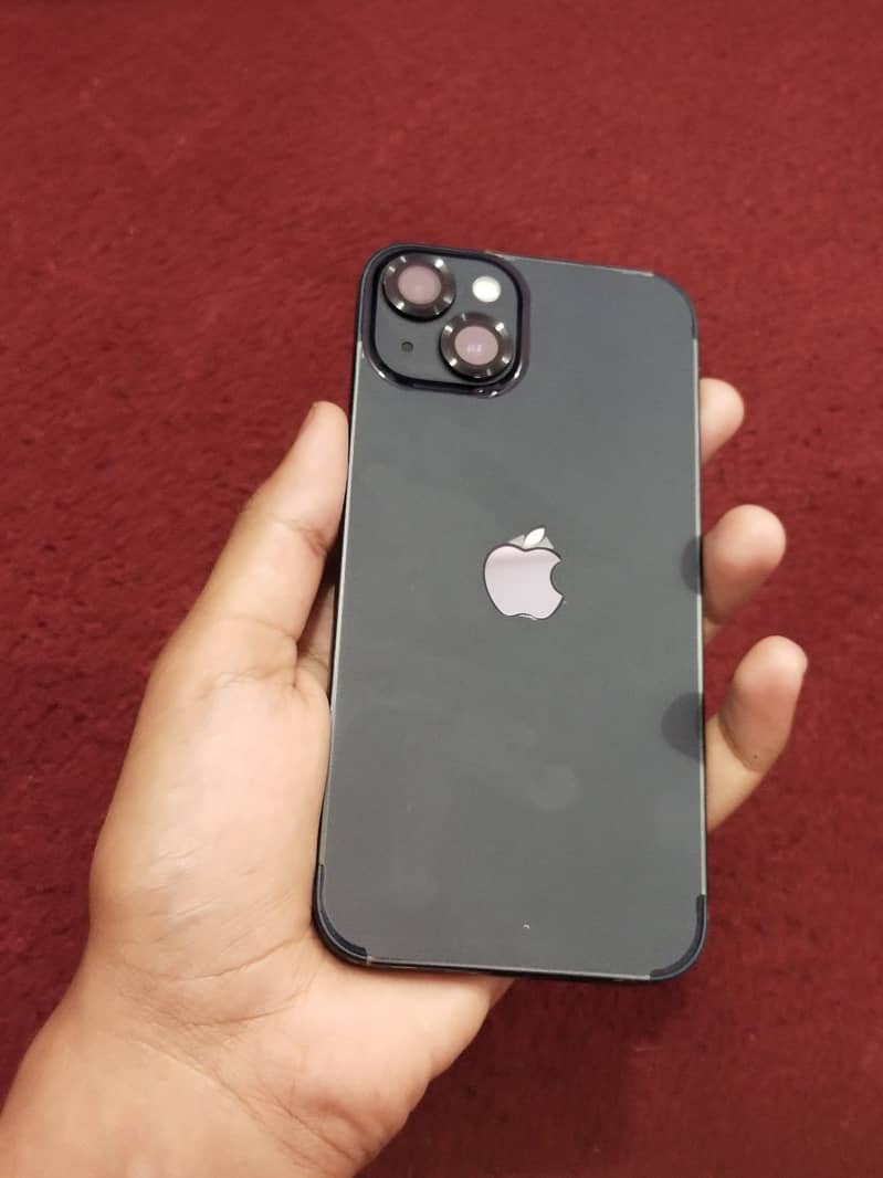 Apple iPhone 13 5