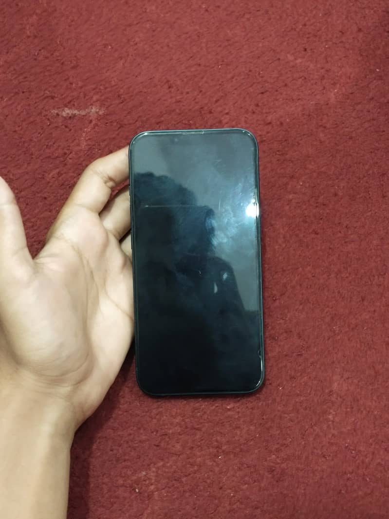 Apple iPhone 13 6