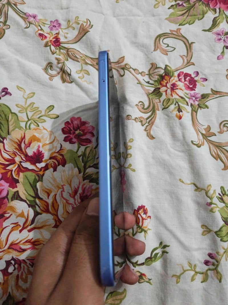 Tecno Spark 40 pro 2
