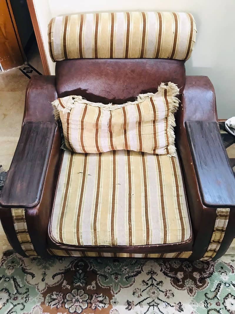 5Seater Sofa Set. 4