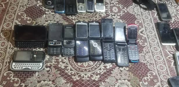 Nokia Other Model 03052257319 N95 books pack tha