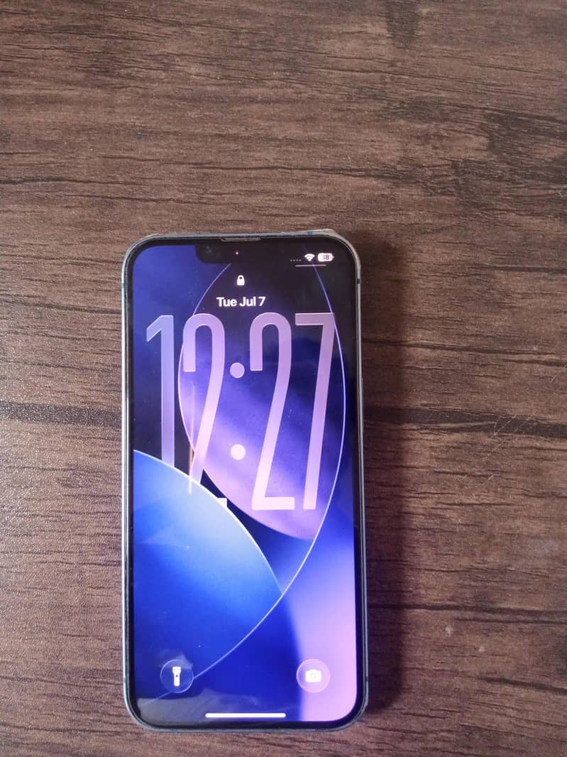 Apple iPhone 13 4