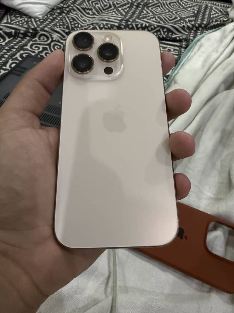 Apple iPhone 16 Pro 7