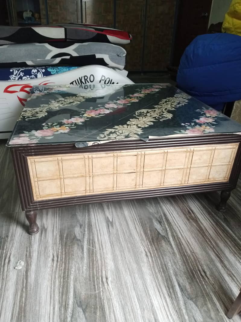 sofa set with table 3