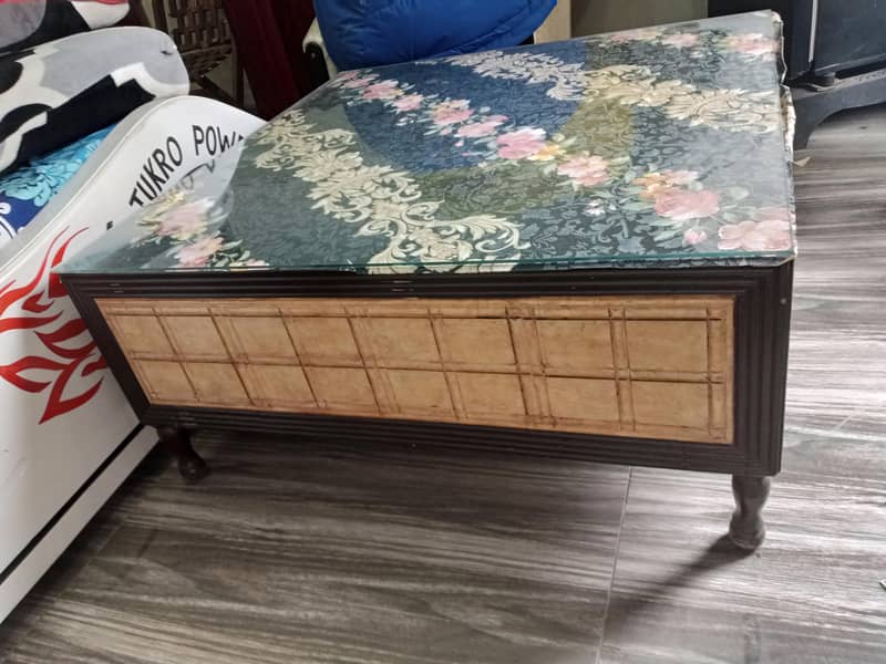 sofa set with table 4