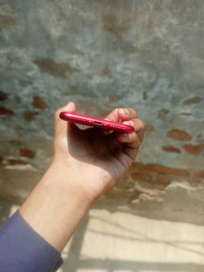 Phone se 2020 mdm 64gb battery 78 03208209016