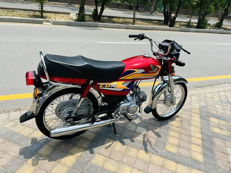 Red cd 70 0