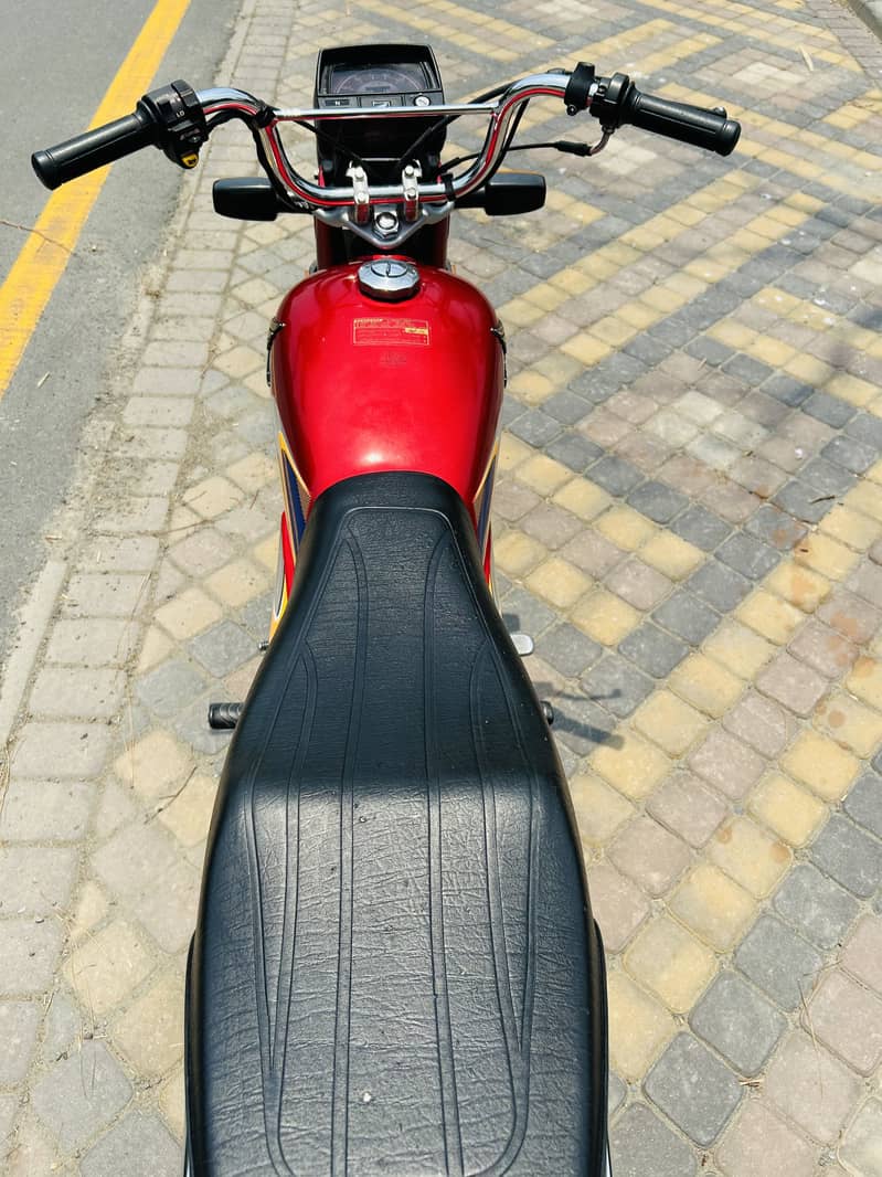 Red cd 70 2
