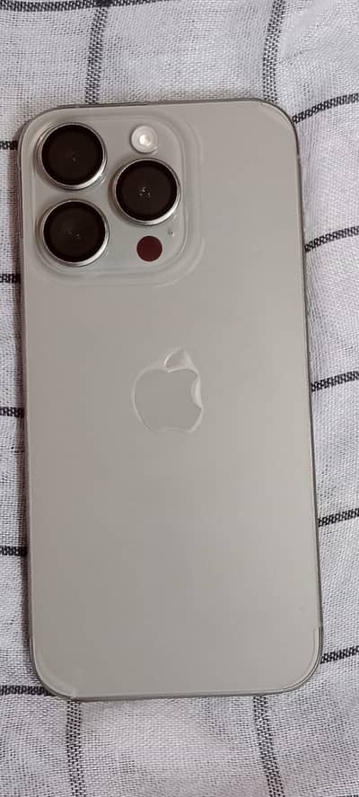 Apple iPhone 15 Pro