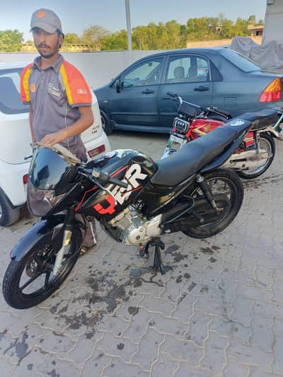 yamaha ybr 2015 on my name.