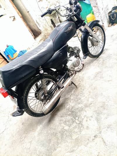 super star 2013 model lush condition. 03231380320