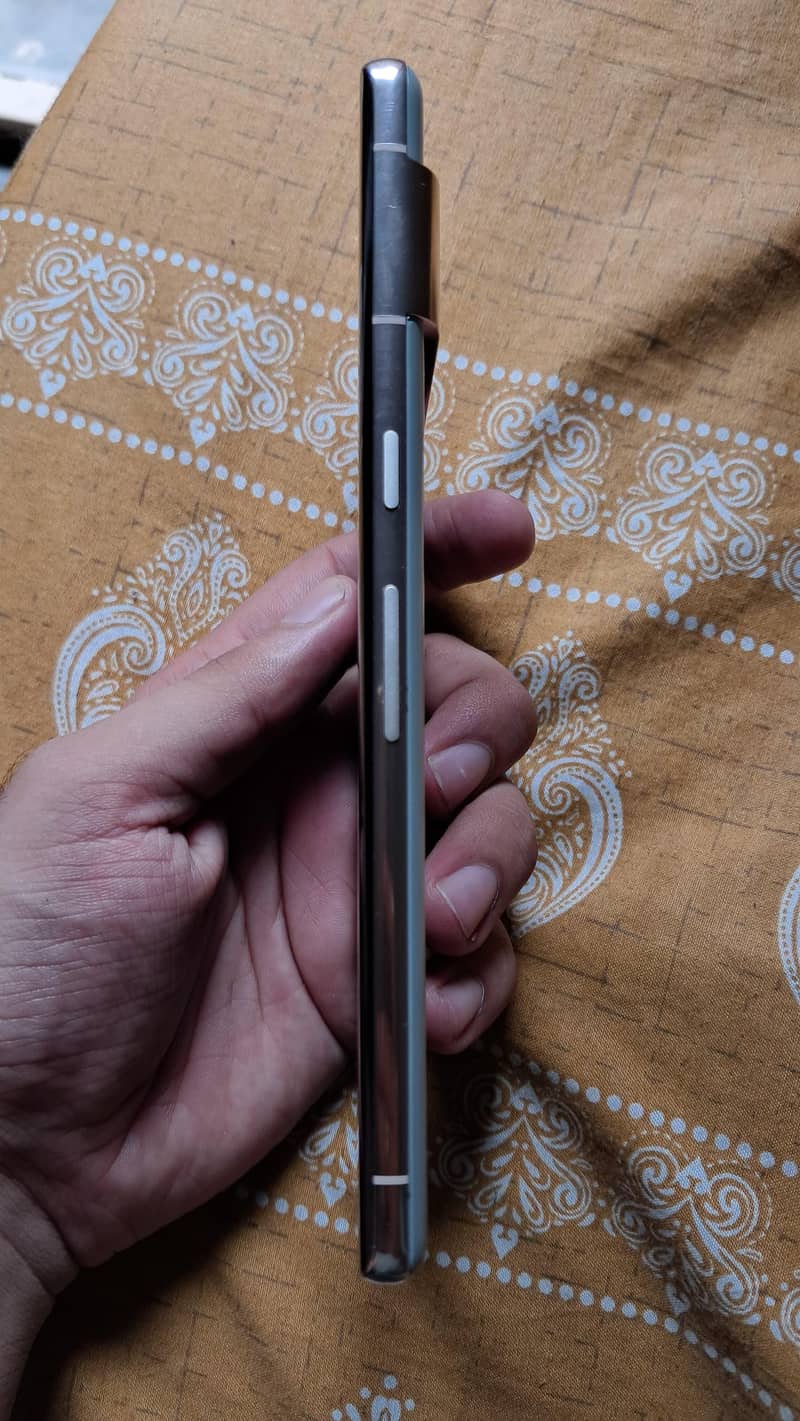 Google Pixel 7 Pro 2