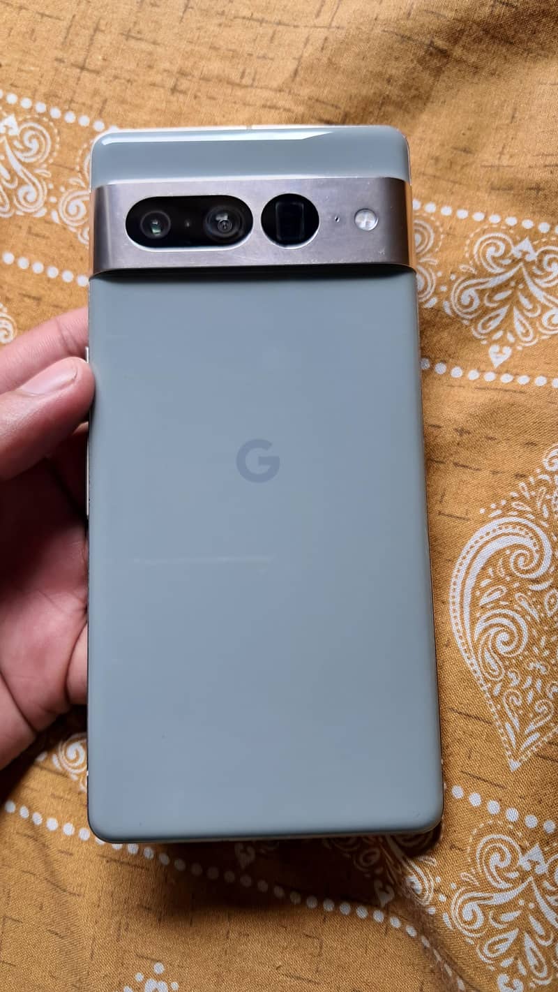 Google Pixel 7 Pro 4