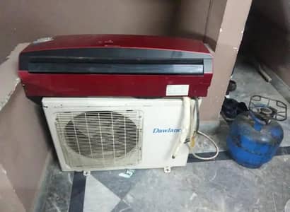 Dawlance split Ac