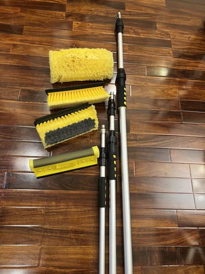 Solar panel cleaning brush