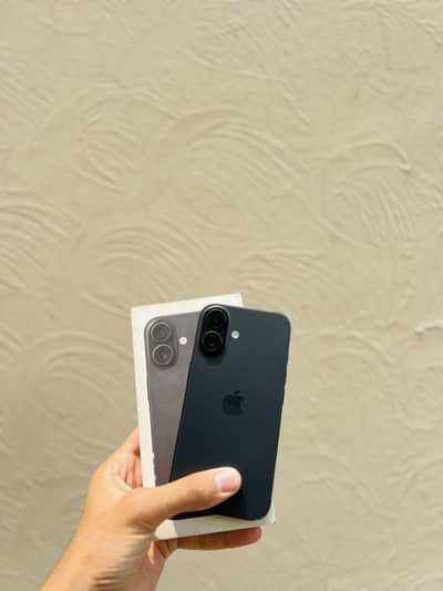 Apple iPhone 16