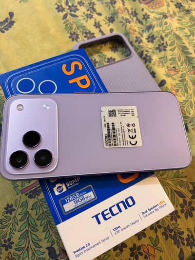 Tecno sparks 50 pro 8,128.1 day pahle one kia he