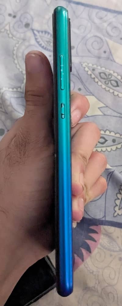 Hawei y7p 4gb ram or 64 gb storage  10/10